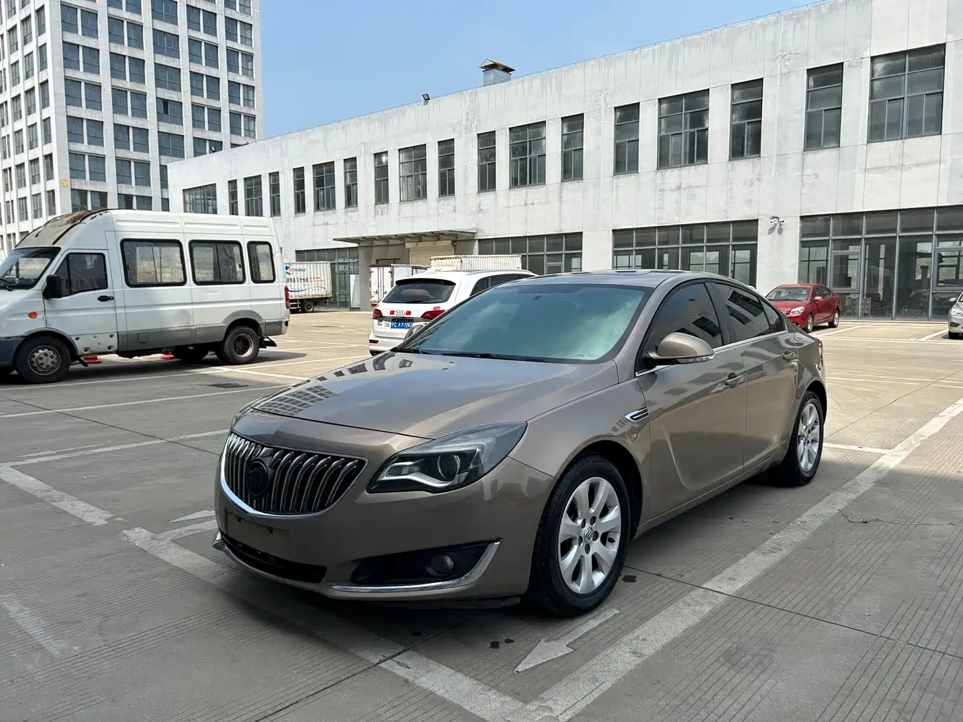 Buick Regal 2015 2.0L Leading Fashion Model