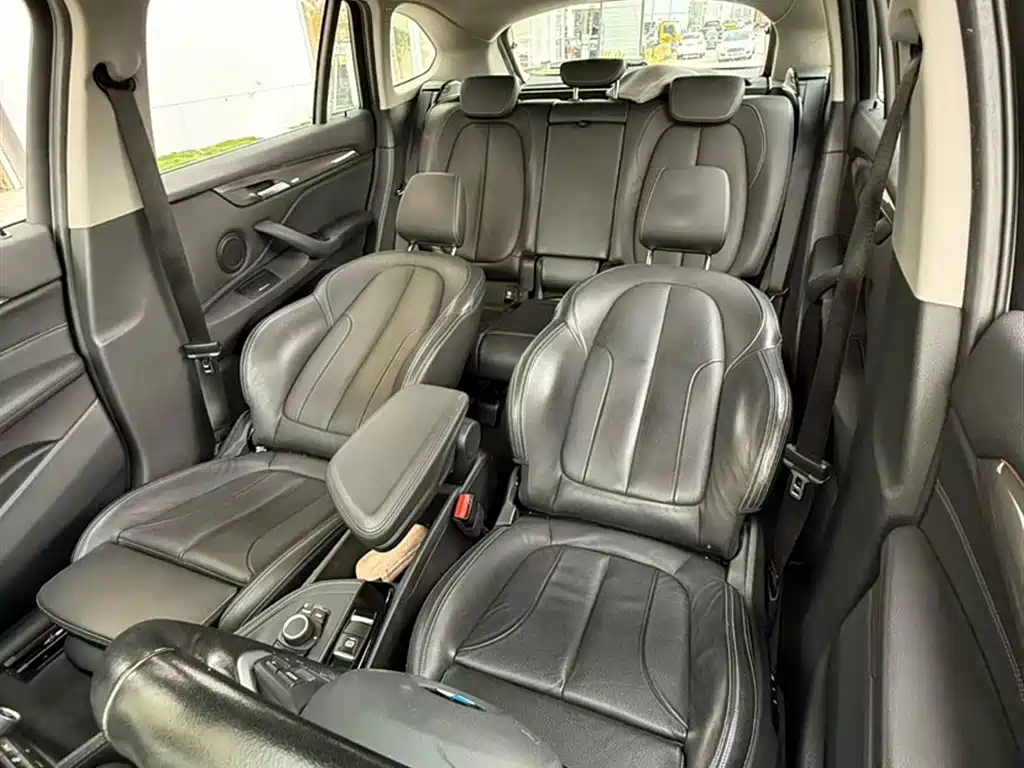 BMW X1 2016 sDrive18Li Luxury Model фото 9