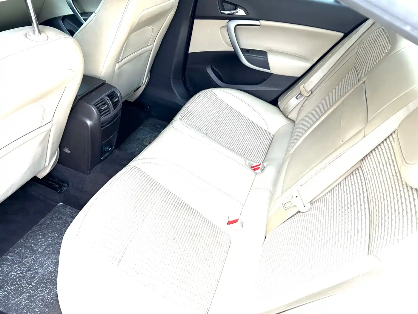 Buick Regal 2015 2.0L Leading Fashion Model фото 11