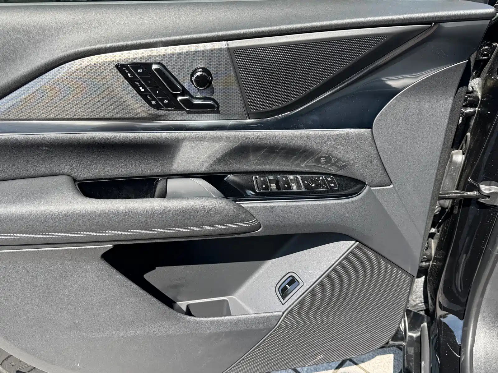 Фото 7 - Cadillac XT5