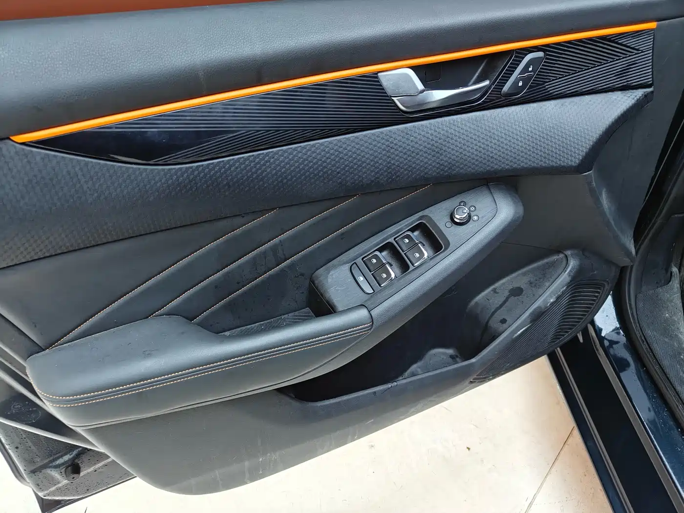 DONGFENG YI HYUN MAX