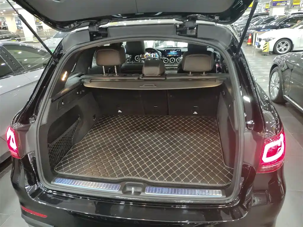 Mercedes-Benz GLC 2022 Model GLC 260 L 4MATIC Luxury Edition фото 19