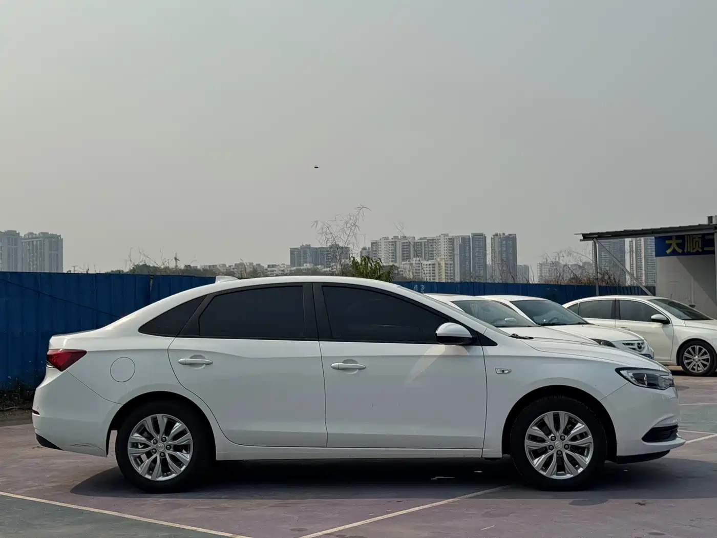 Buick Excelle 2018 15T Dual Clutch Elite (China V) фото 4
