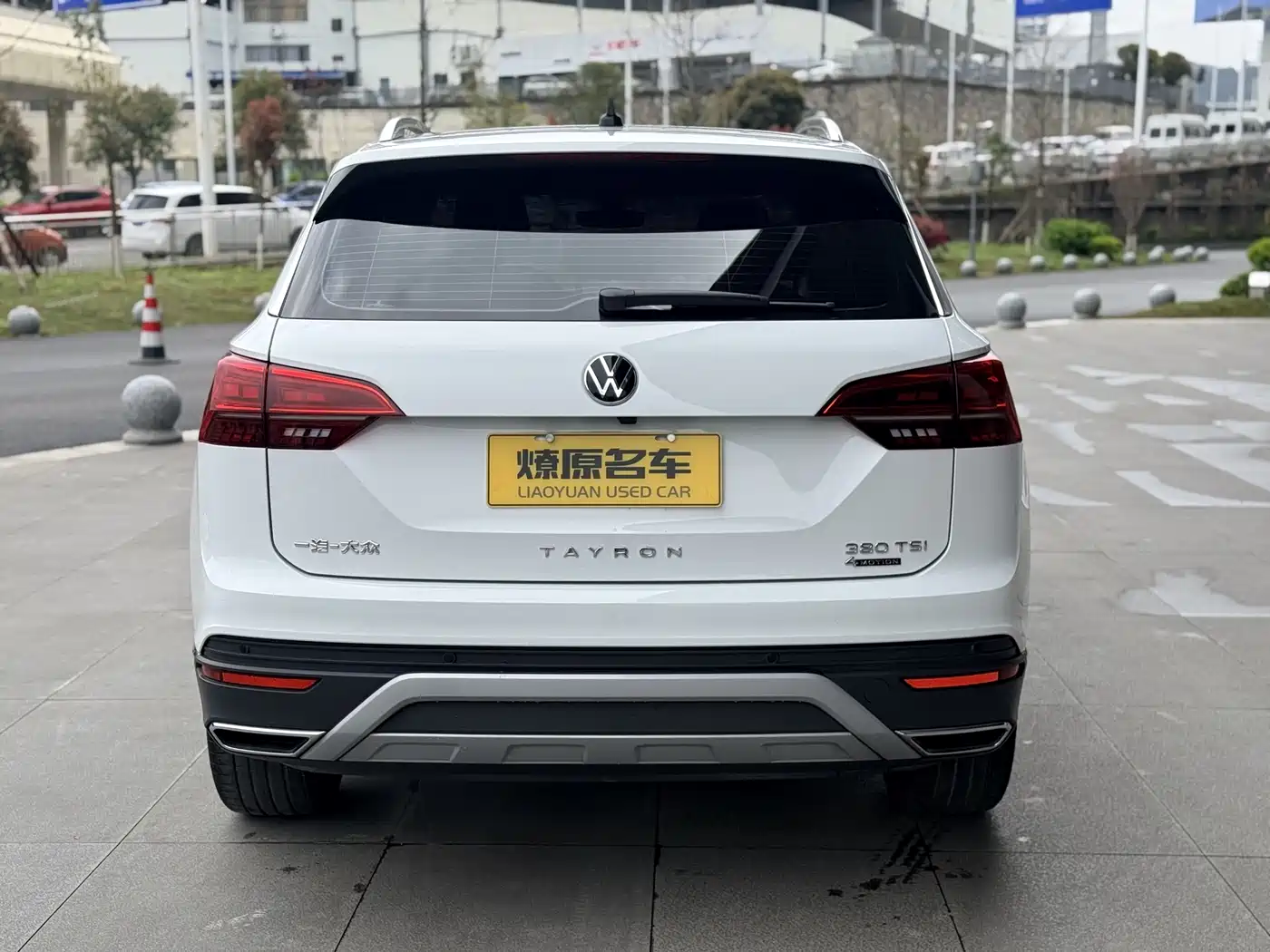 Volkswagen Tayron 2022 380TSI 4WD R-Line Smart Connect Edition фото 5