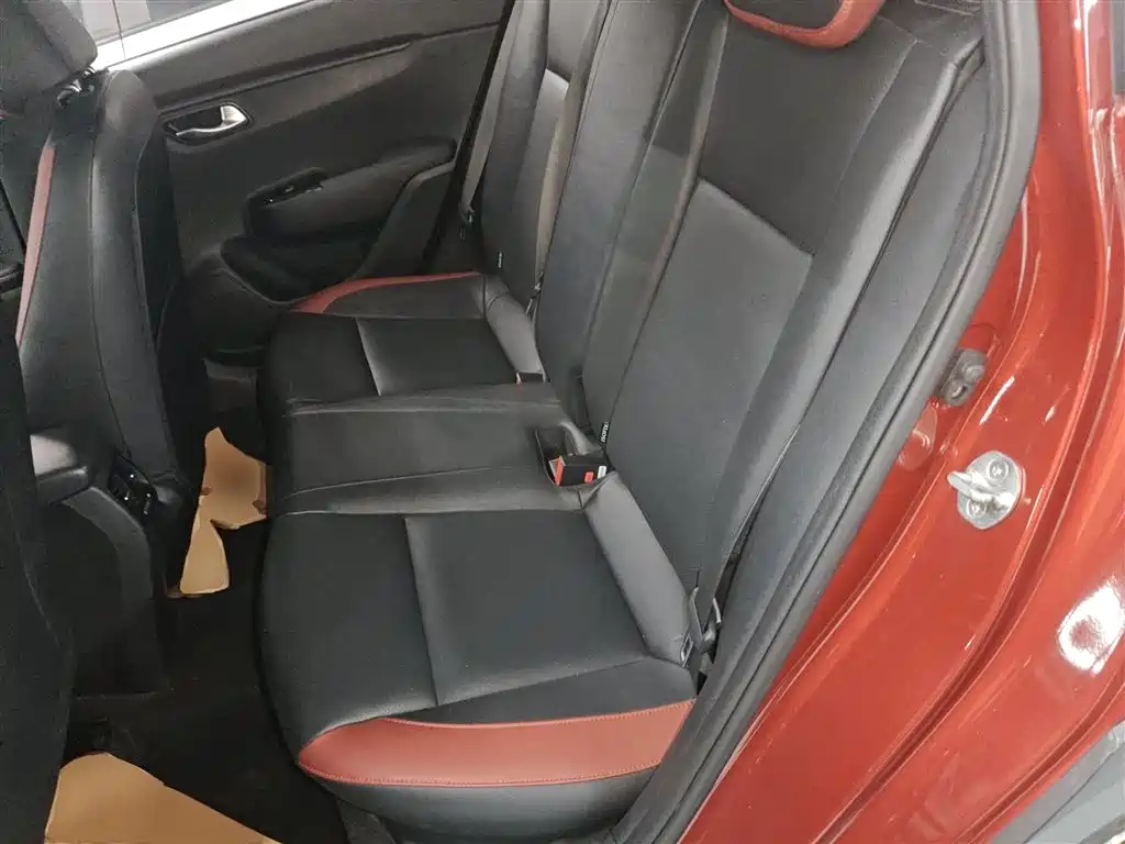 Kia KX CROSS 2017 1.4L AT GLS фото 13