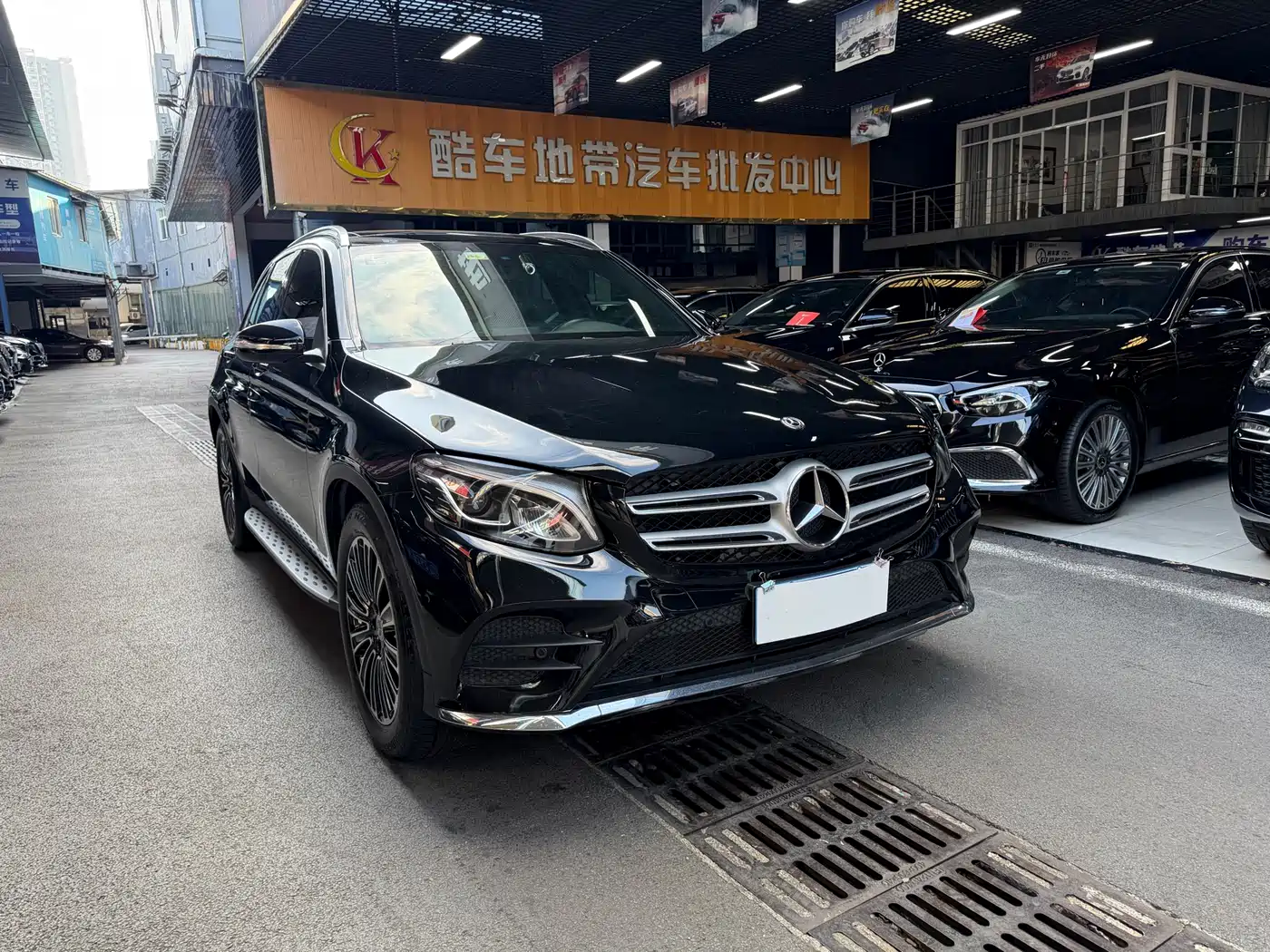 Mercedes-Benz GLC 2018 GLC 260 4MATIC Dynamic фото 3