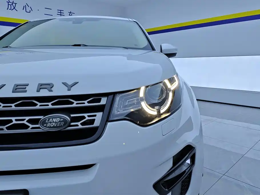 Land Rover Discovery Sport 2018 240PS SE Edition фото 5