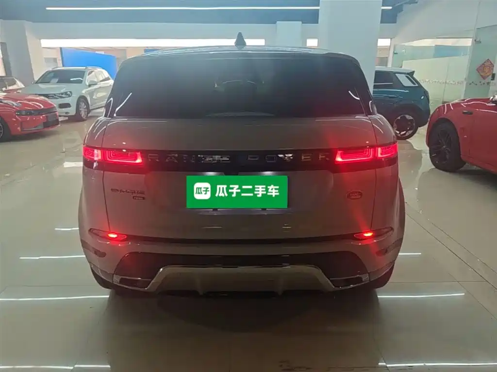 Land Rover Range Rover Evoque 2021 Range Rover Evoque L 249PS R-Dynamic SE Luxury Edition фото 6
