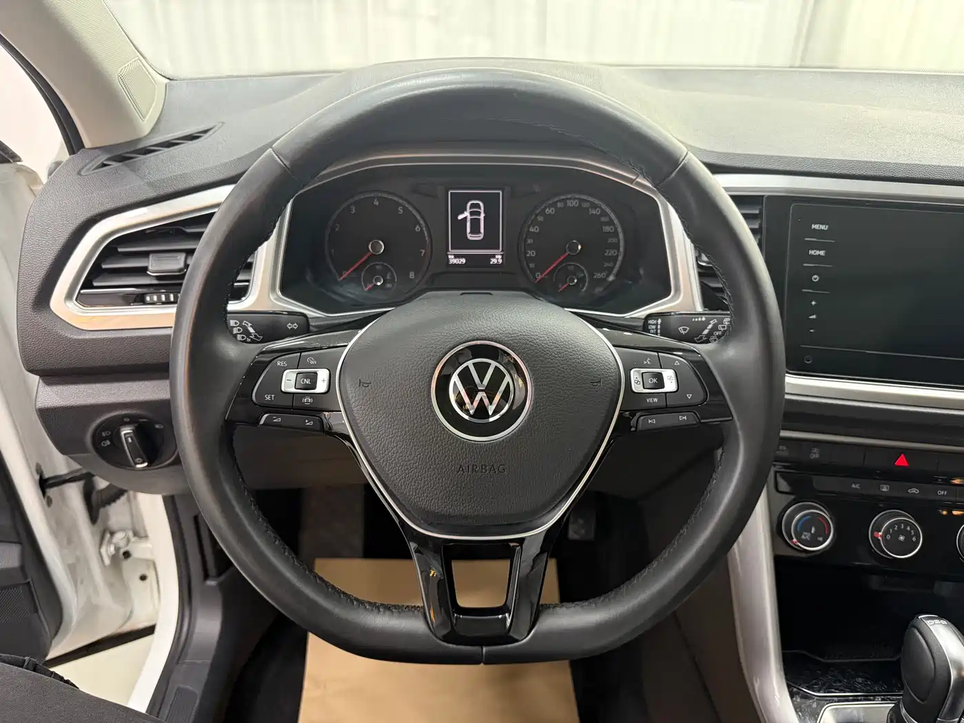 Volkswagen T-ROC 2022 280TSI DSG 2WD Elite PLUS фото 14