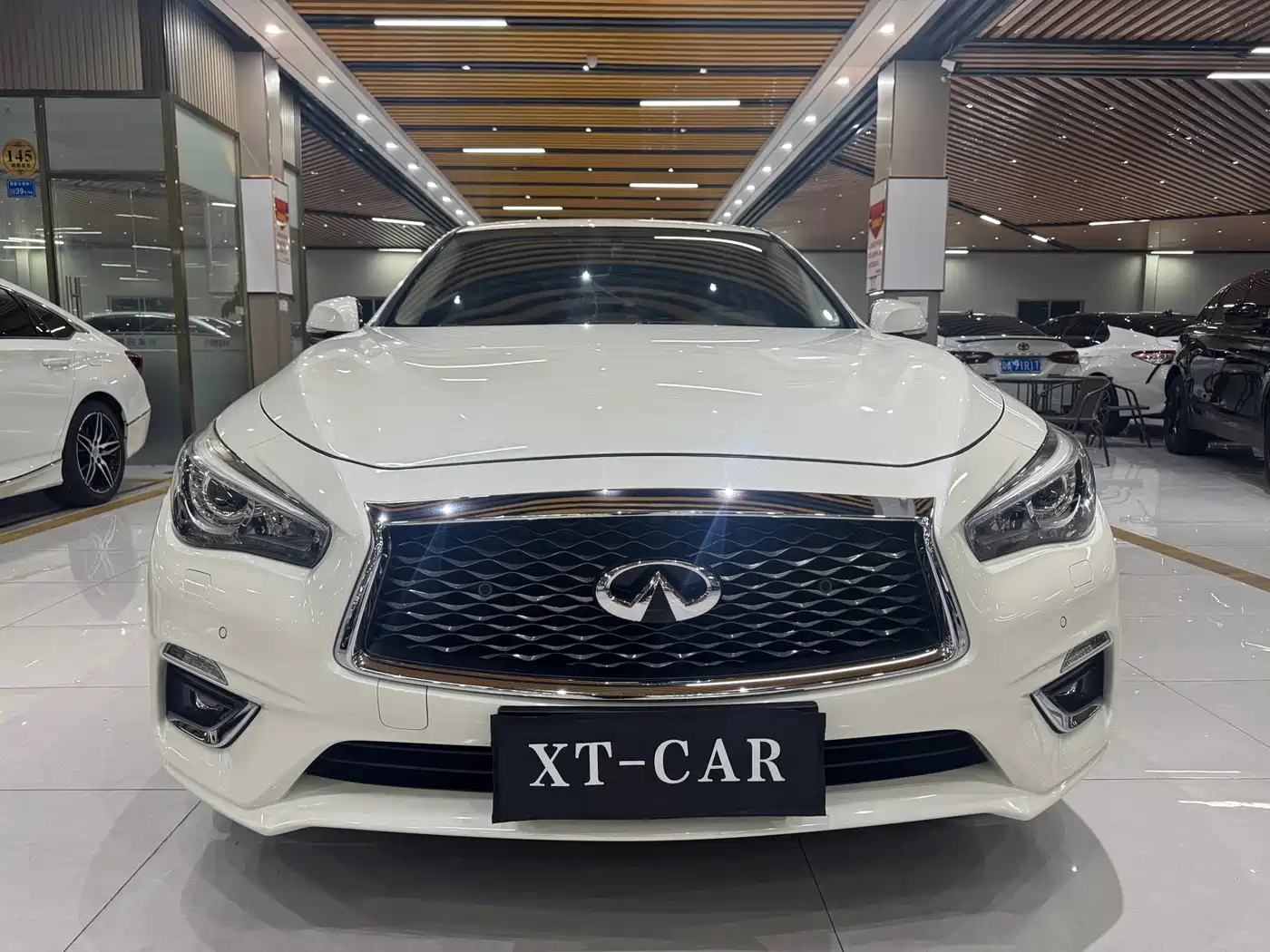 Infiniti Q50L 2019 2018 2.0T Premium Edition (China VI)