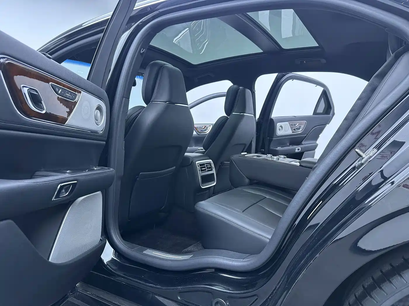 Lincoln Continental 2018 2017 3.0T AWD Prestige Edition