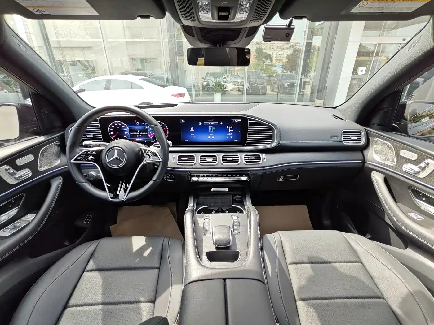 Mercedes-Benz GLE 2024 GLE 450 4MATIC Luxury фото 6