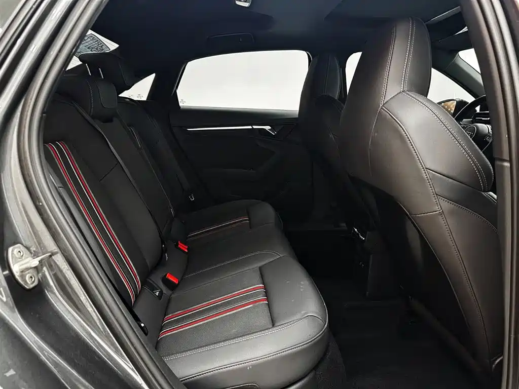 Audi A3 2023 Facelift A3L Limousine 35 TFSI Fashion Sport фото 23
