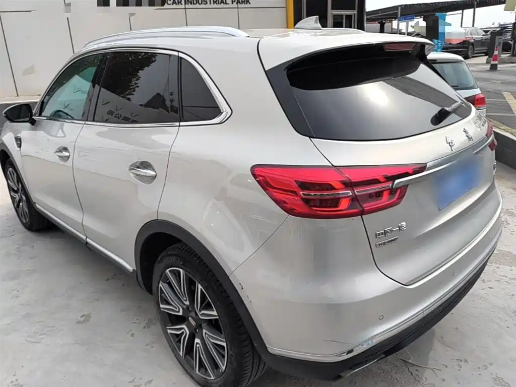 Hongqi HS5 2022 Facelift 2.0T Smart Flag Enjoyment AWD Edition фото 5