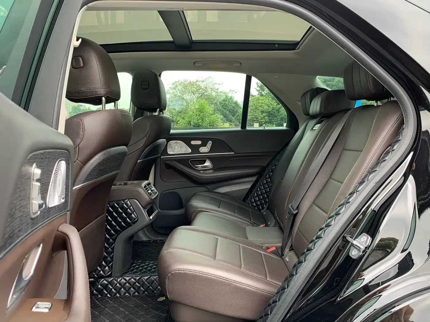 Mercedes-Benz GLE 2020 Facelift GLE 450 4MATIC Luxury фото 15