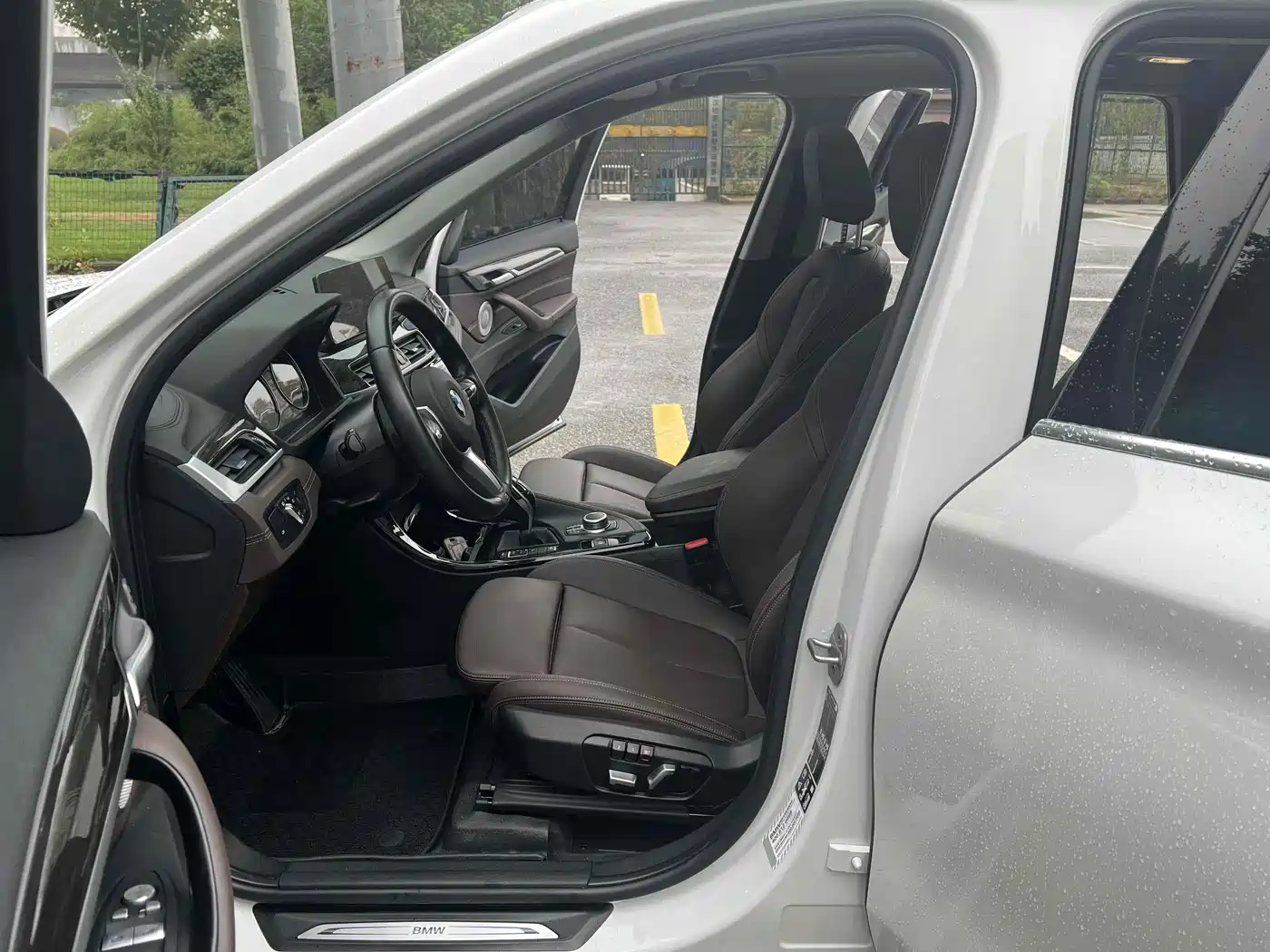 BMW X1 2022 sDrive25Li Leading фото 4
