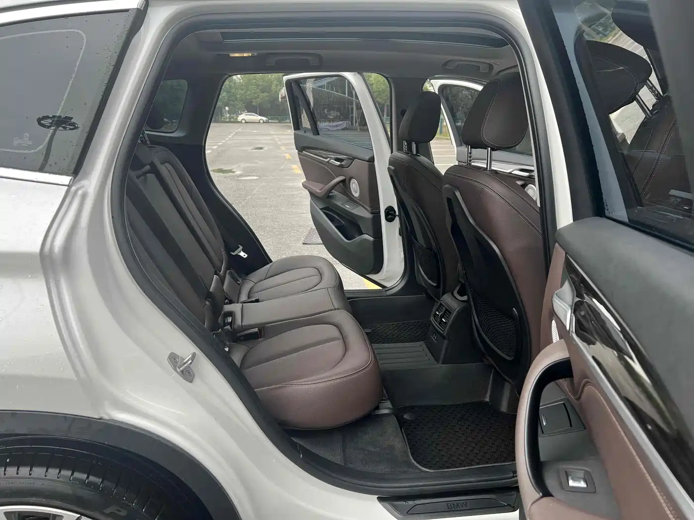 BMW X1 2022 sDrive25Li Leading фото 7