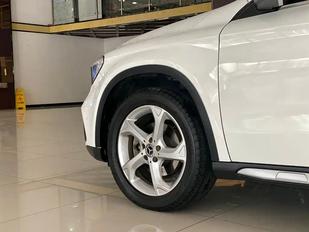 Mercedes-Benz GLA 2017 GLA 200 Dynamic фото 21