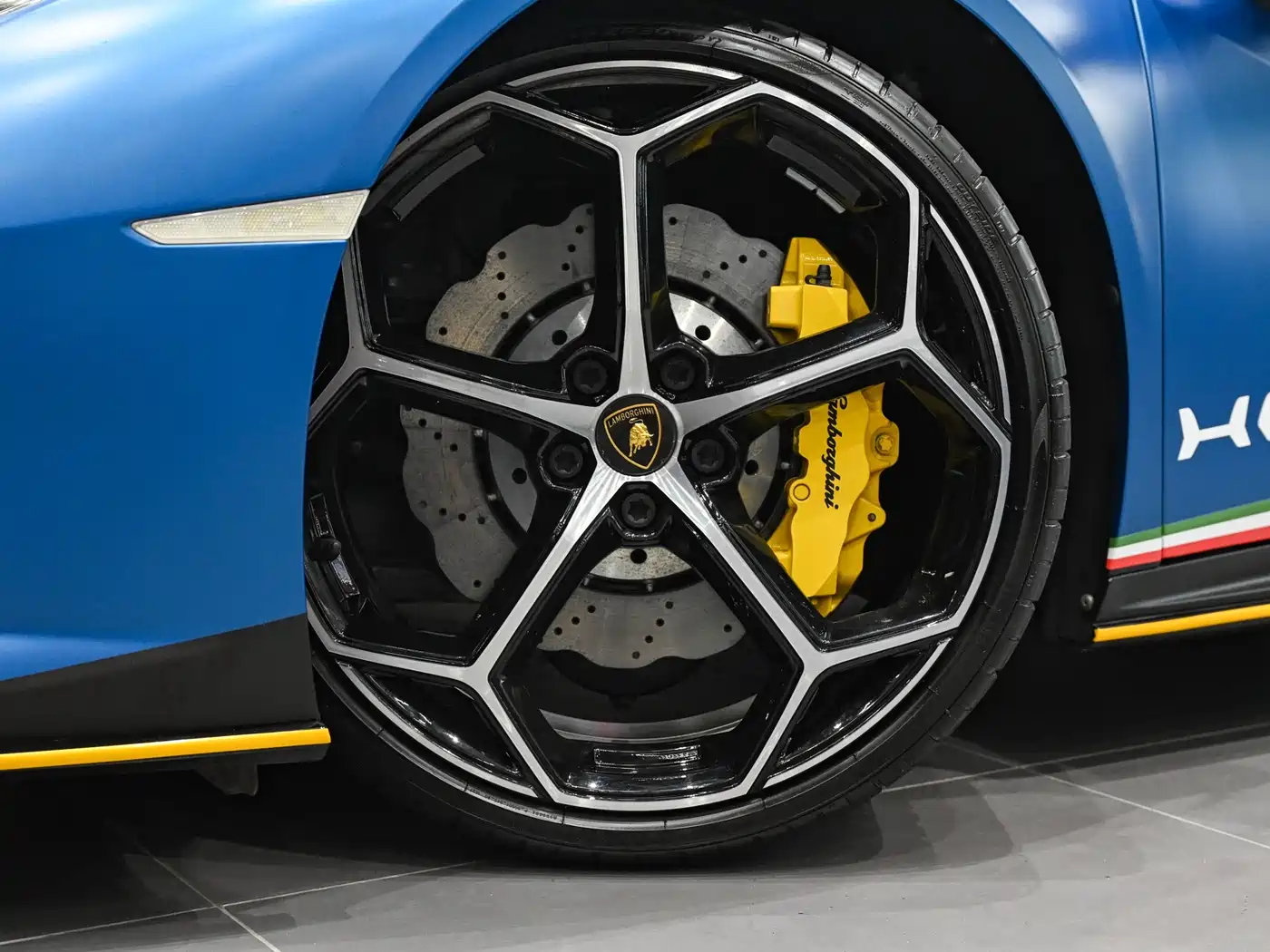 LAMBORGHINI HURACÁN