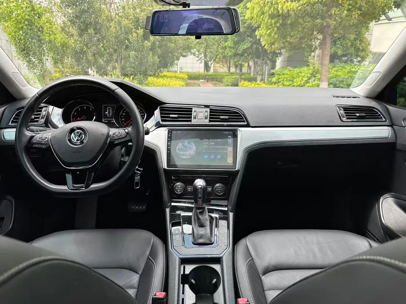 Volkswagen Lamando 2015 280TSI DSG Comfort фото 17