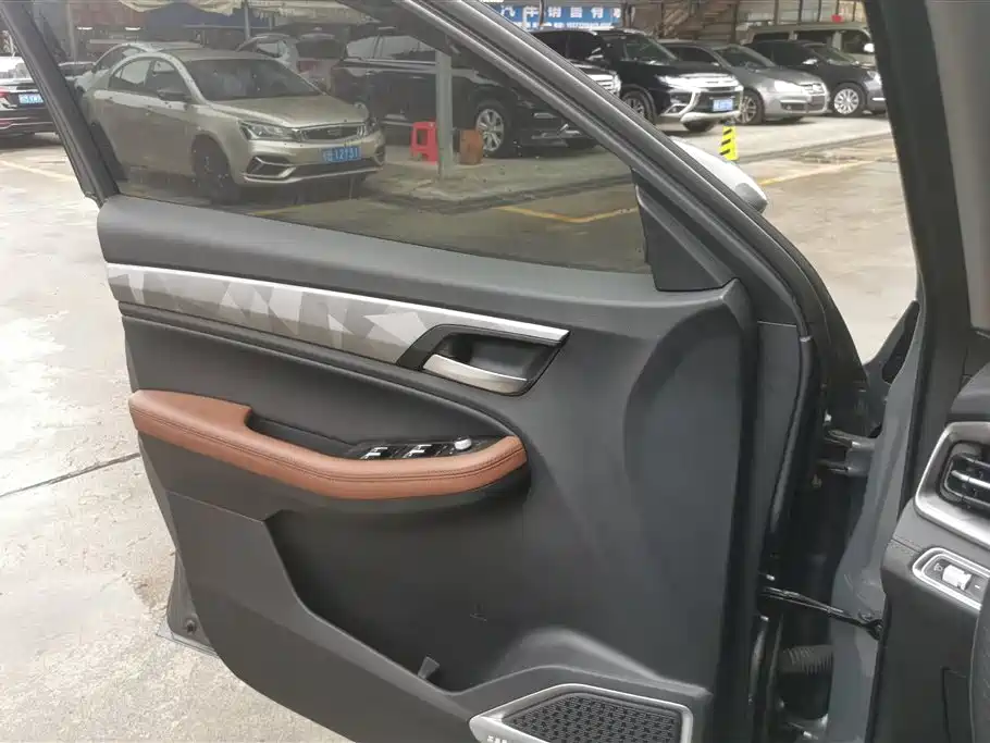 GEELY AUTOMOBILE VISION X6