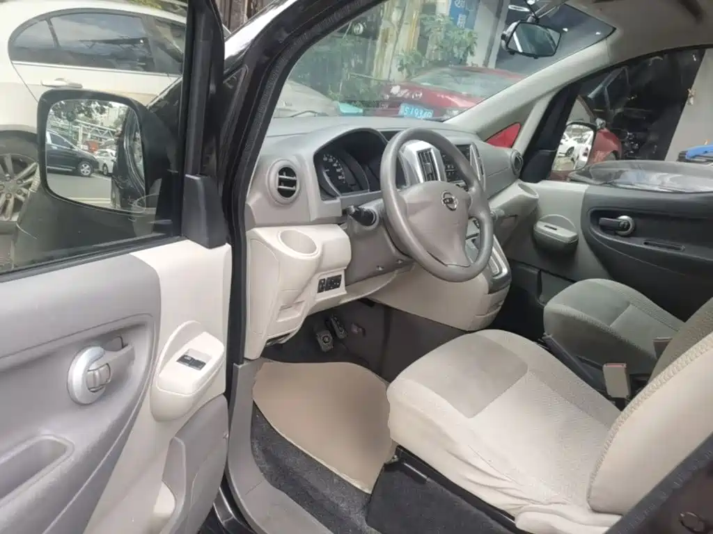 Nissan NV200 2017 2016 Facelift 1.6L CVT Luxury