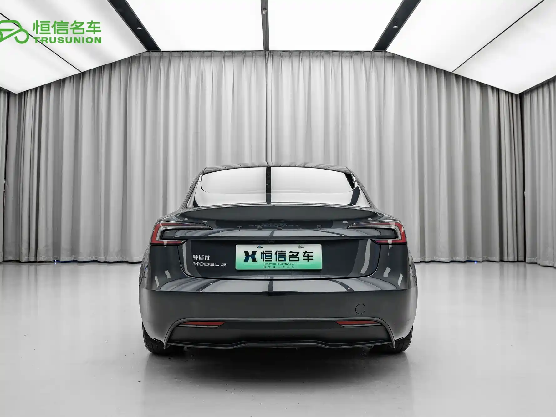 Фото 5 - Tesla Model 3