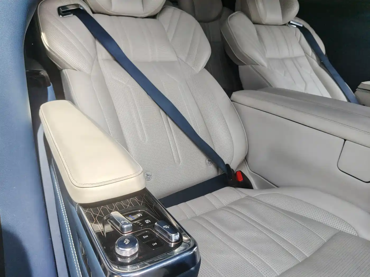 ZEEKR EXTREME KRYPTON 009