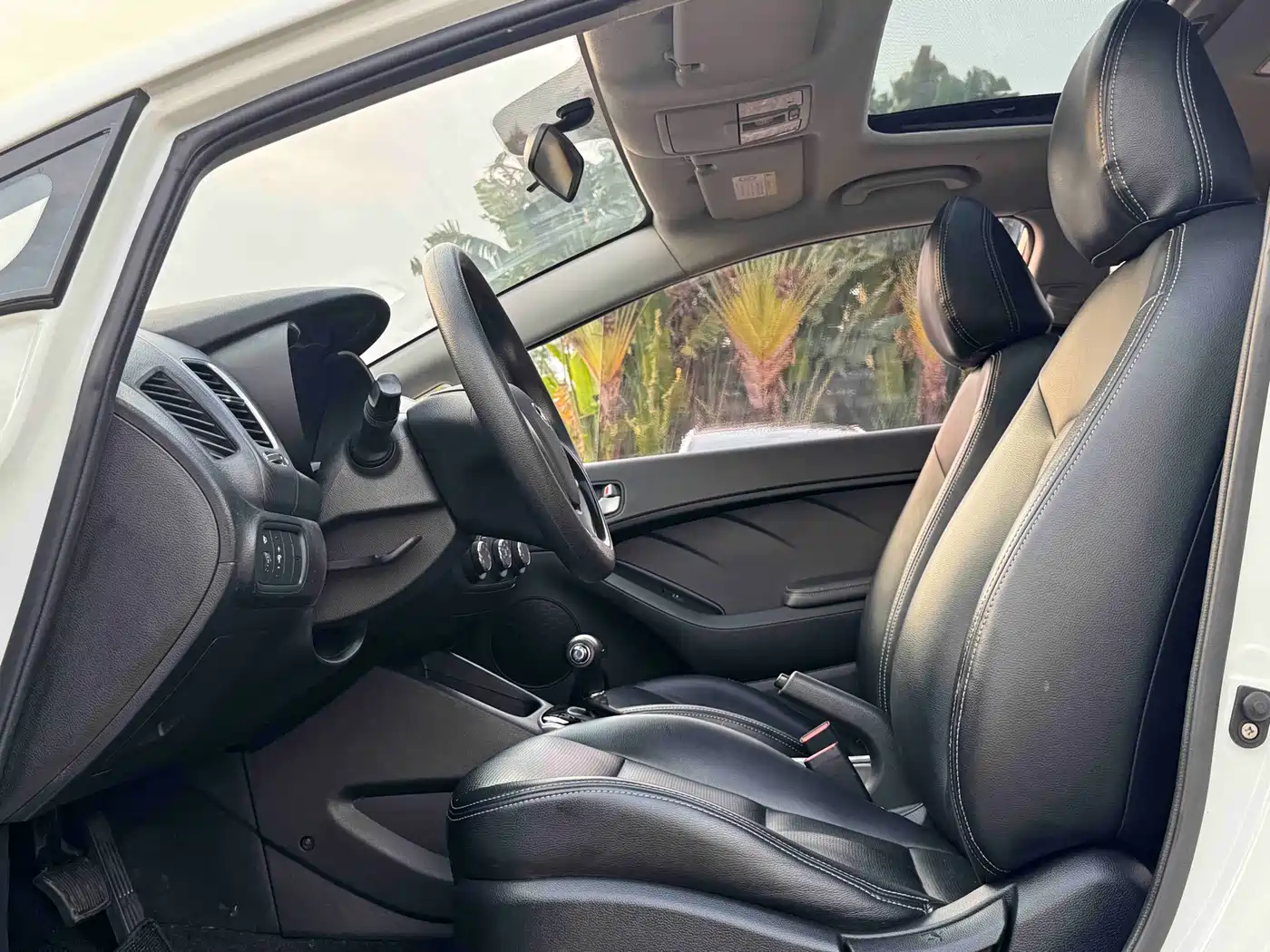Kia K3 2017 1.6L Automatic 15th Anniversary Special GLS фото 10