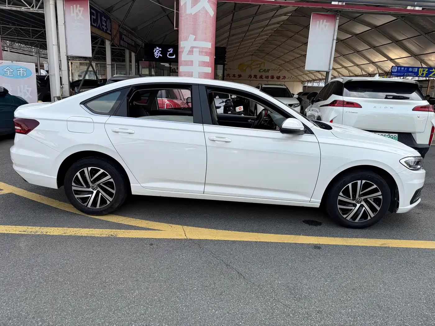 Volkswagen Lavida 2022 1.5L Auto Trend Edition фото 13