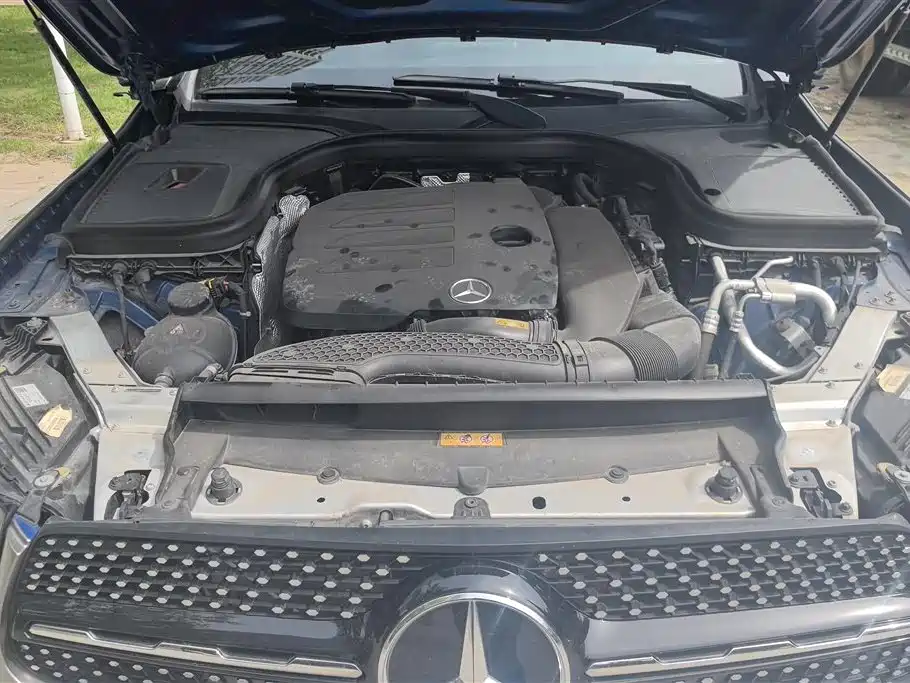 Mercedes-Benz GLC Coupe 2022 GLC 260 4MATIC Coupe SUV фото 10