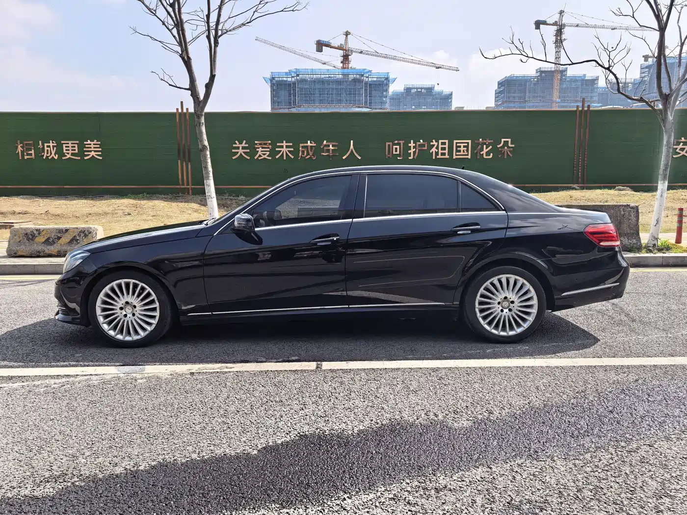 Mercedes-Benz E-Class 2015 E 200 L фото 16