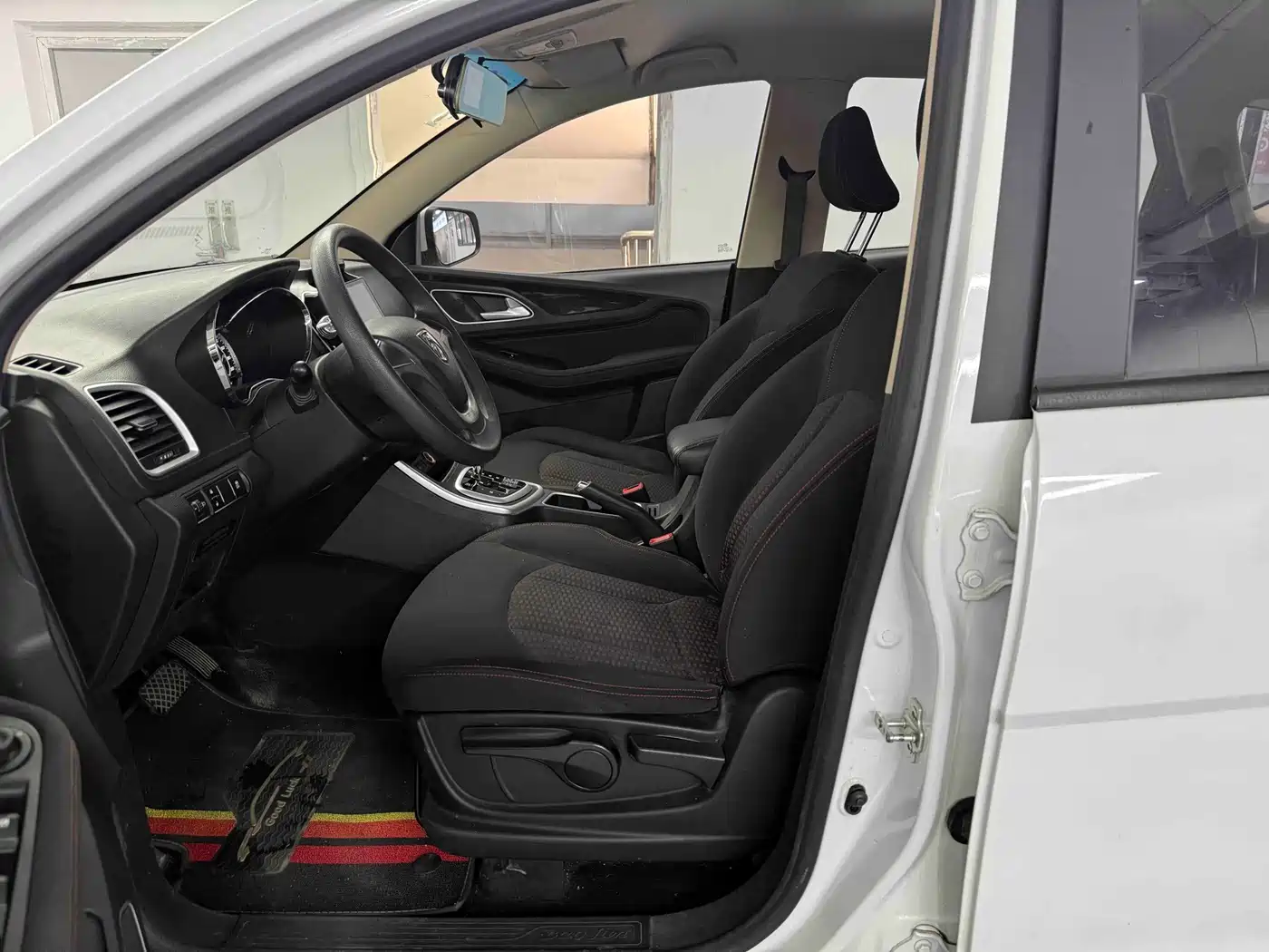 Baojun 560 2017 2017 1.8L iAMT Comfort