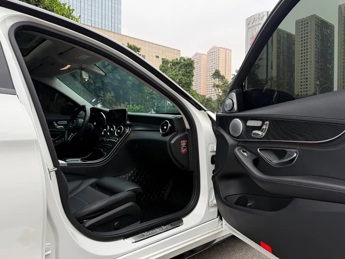 Mercedes-Benz C-Class 2019 Facelift C 260 L Sport фото 12