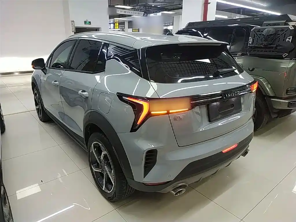Lynk & Co 06 EM-P 2022 PHEV 84KM Range Pro фото 5