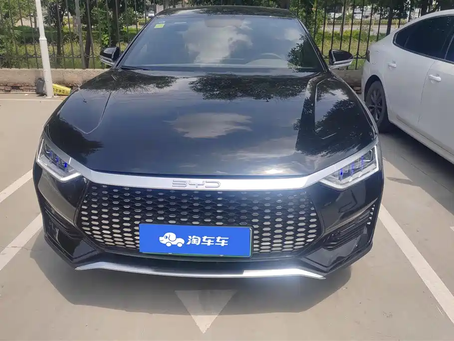 BYD e9 2025 Base Model фото 2