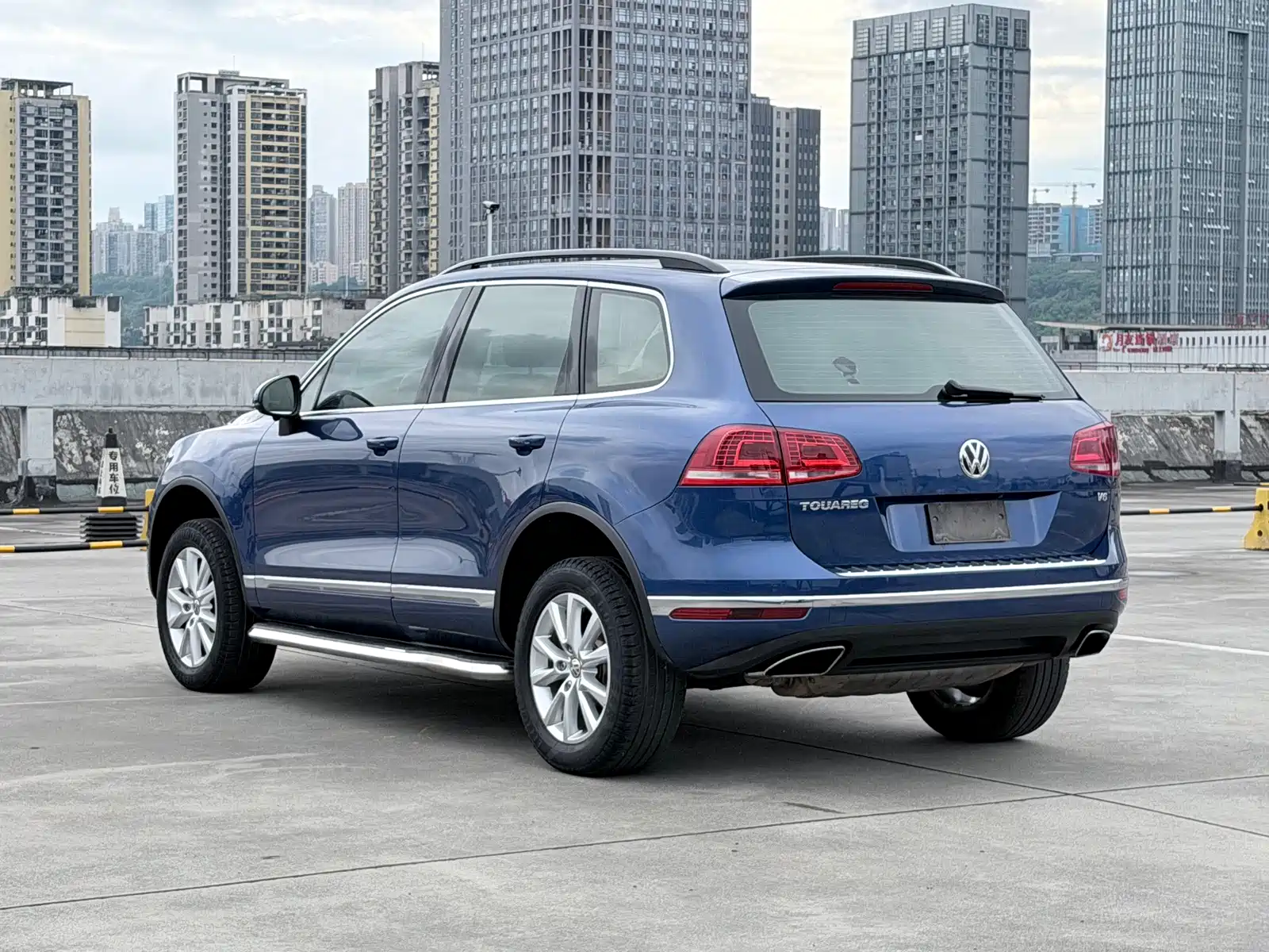 Фото 6 - Volkswagen Touareg