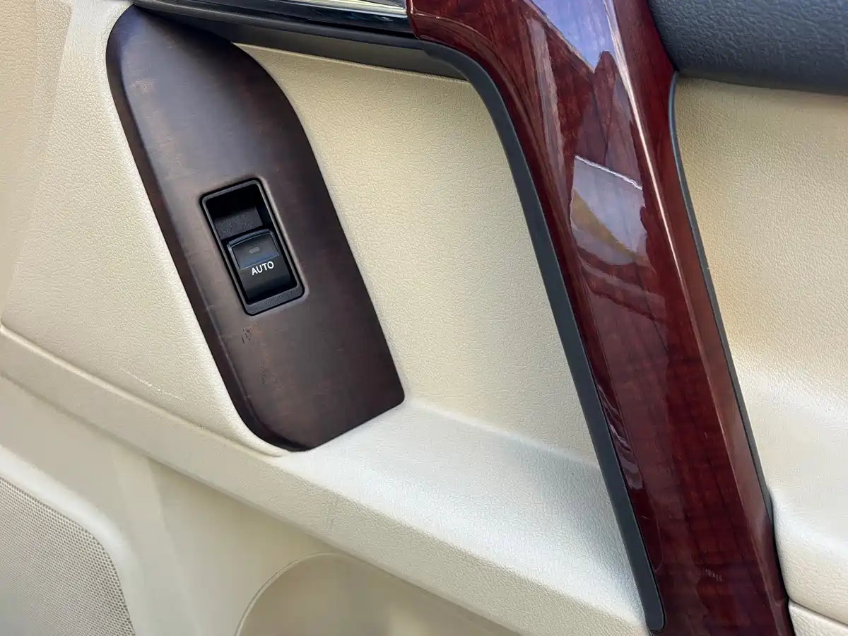 Toyota Prado 2016 3.5L Auto TX-L NAVI фото 9