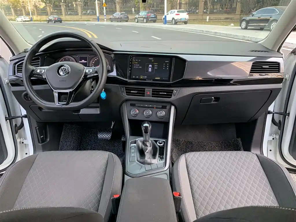 Volkswagen Tayron 2020 280TSI 2WD Comfort Smart Edition фото 10