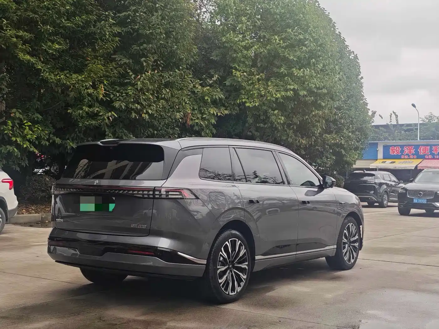 Dongfeng Yipai eπ008 2025 2026 6-seater Pure Electric Family Edition