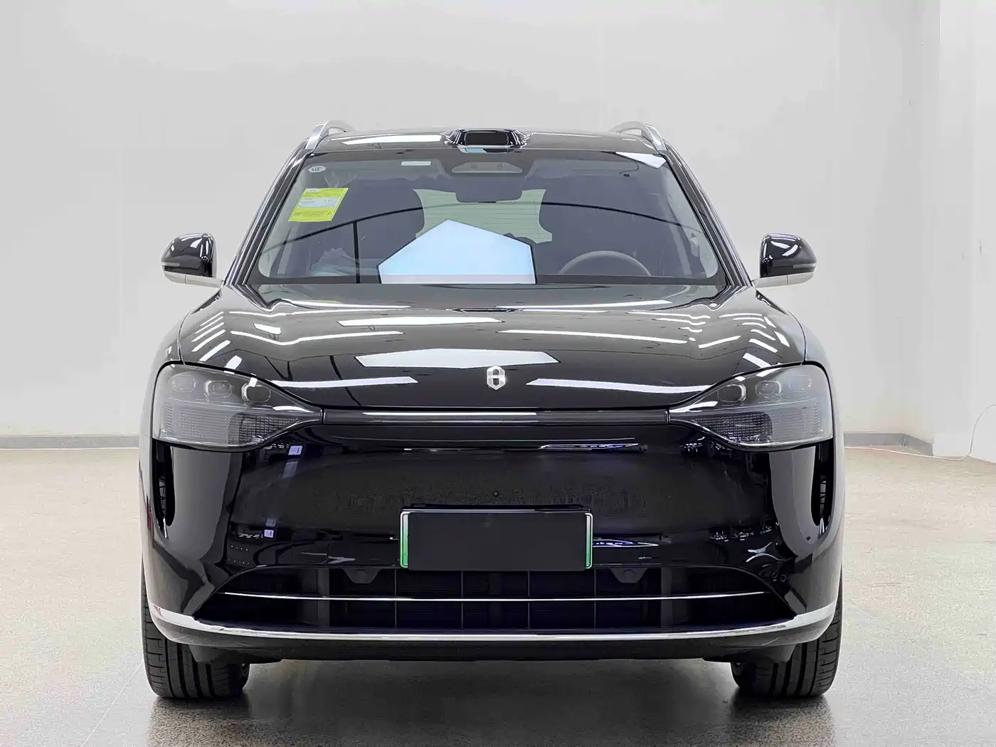 AITO Wenjie AITO M9 2025 Extended Range Ultra 52kWh 6-Seater фото 2