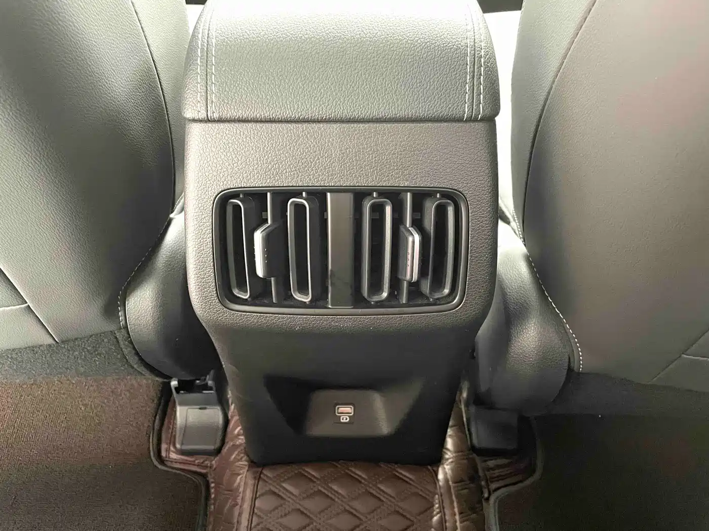 Hyundai Beijing Hyundai ix35 2021 240TGDi DCT 2WD GLS Leading Edition фото 8