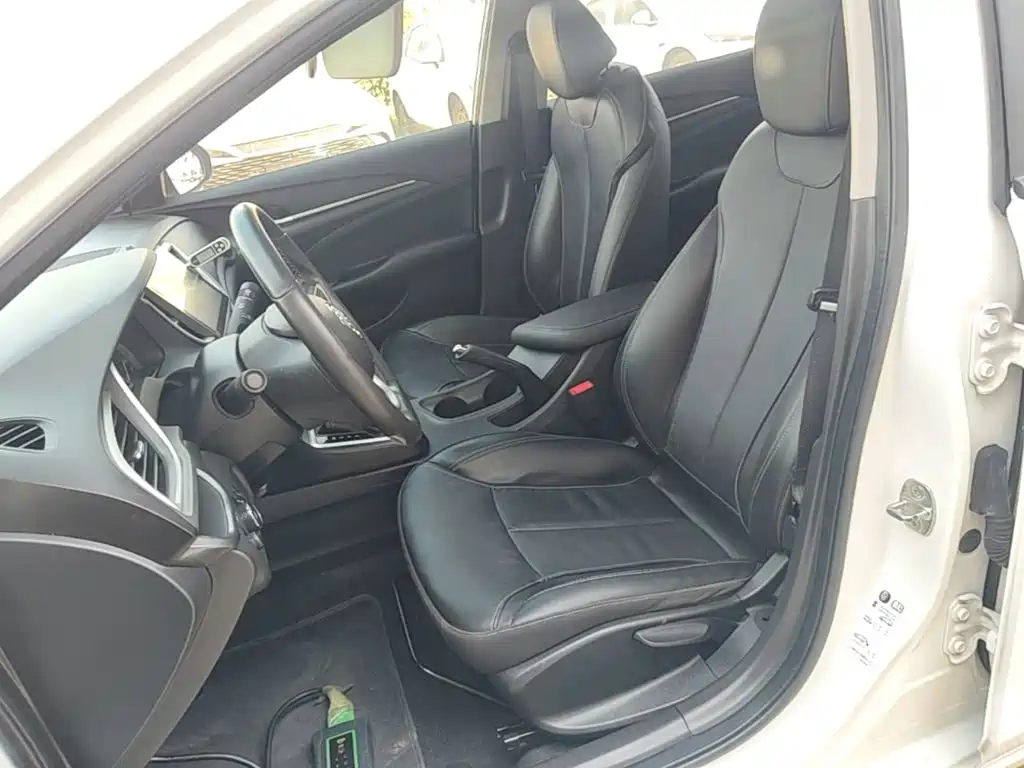 Фото 15 - Buick Excelle