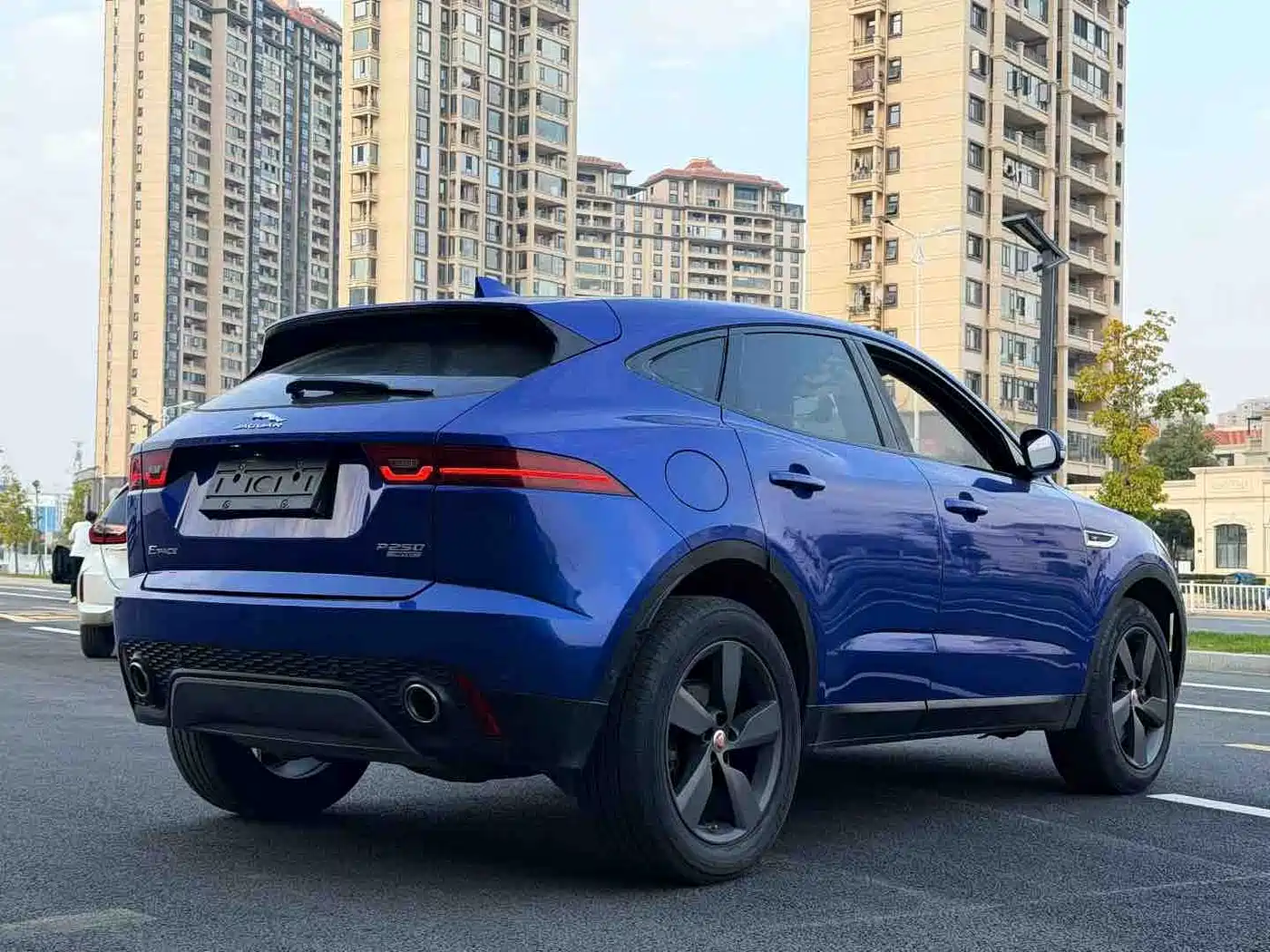 Photo 9 - Jaguar E-PACE