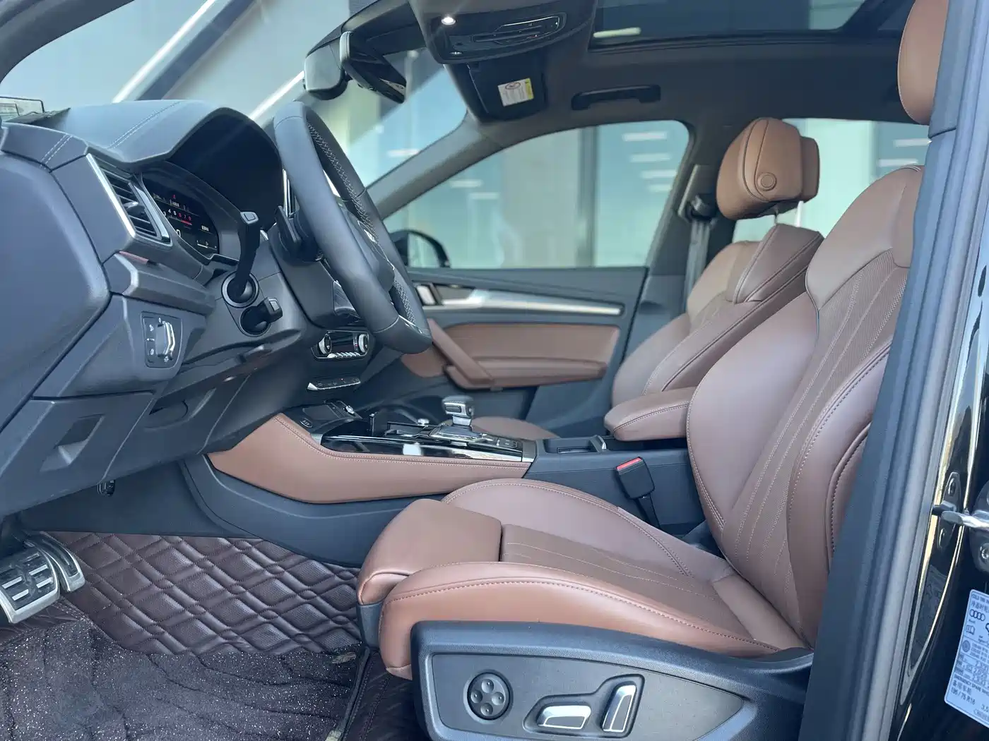 Audi Q5L 2025 40 TFSI Luxury Dynamic фото 13