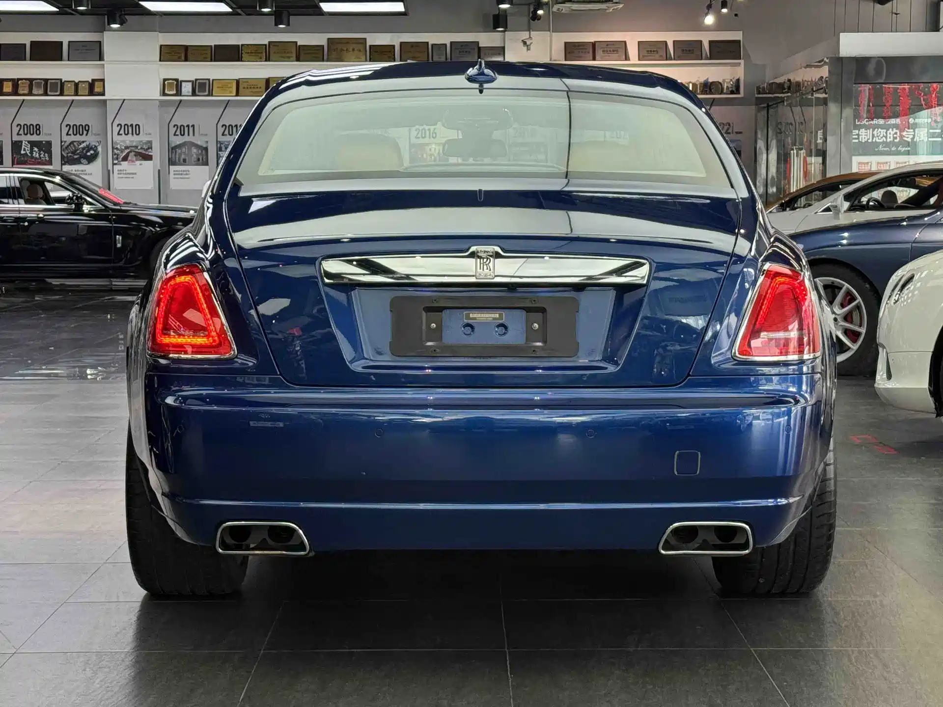 Фото 5 - Rolls-Royce Ghost