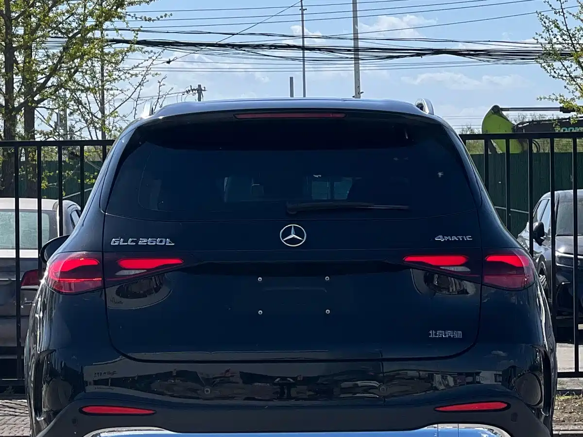 Mercedes-Benz GLC 2024 GLC 260 L 4MATIC Luxury 5-seater фото 5