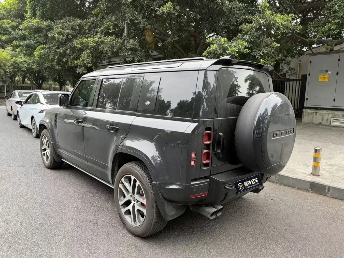 Land Rover Defender 2024 110 3.0T P400 X-DYNAMIC HSE фото 2