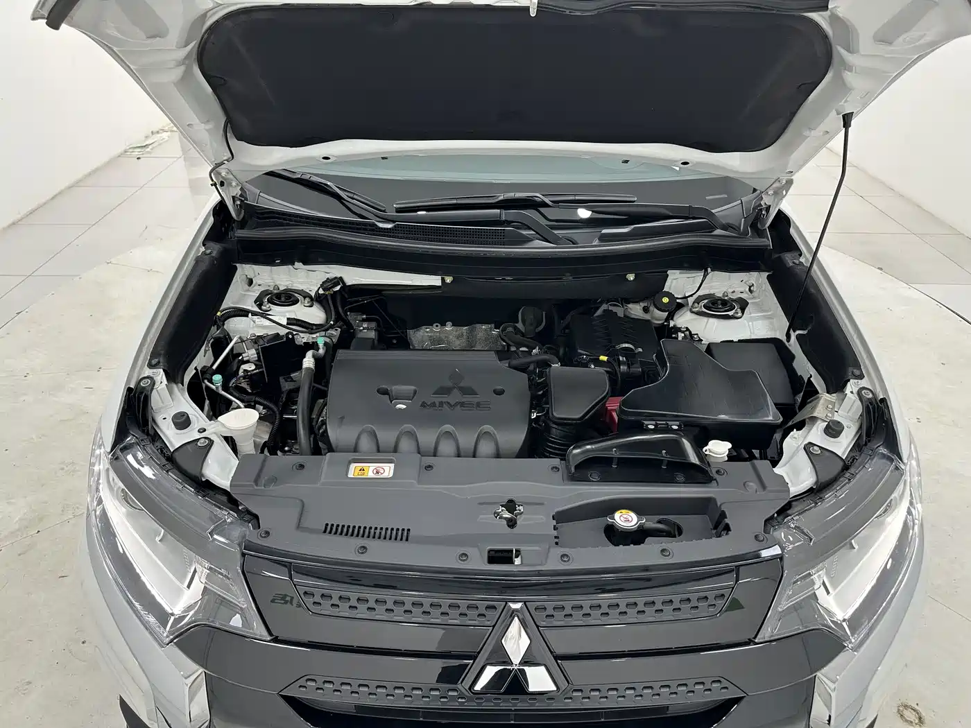 Mitsubishi Outlander 2022 2021 2.0L 2WD Yaodong Edition 5-seater
