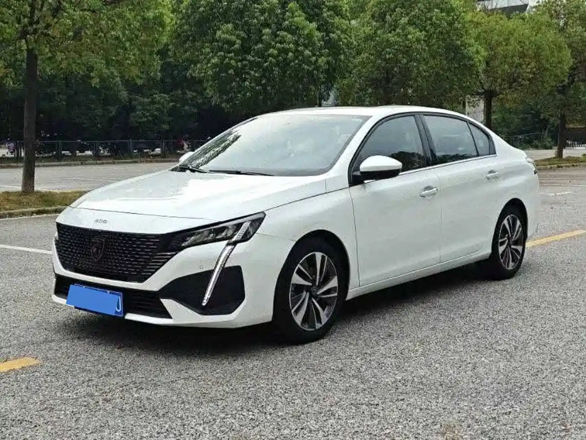 Photo 1 - Peugeot 408